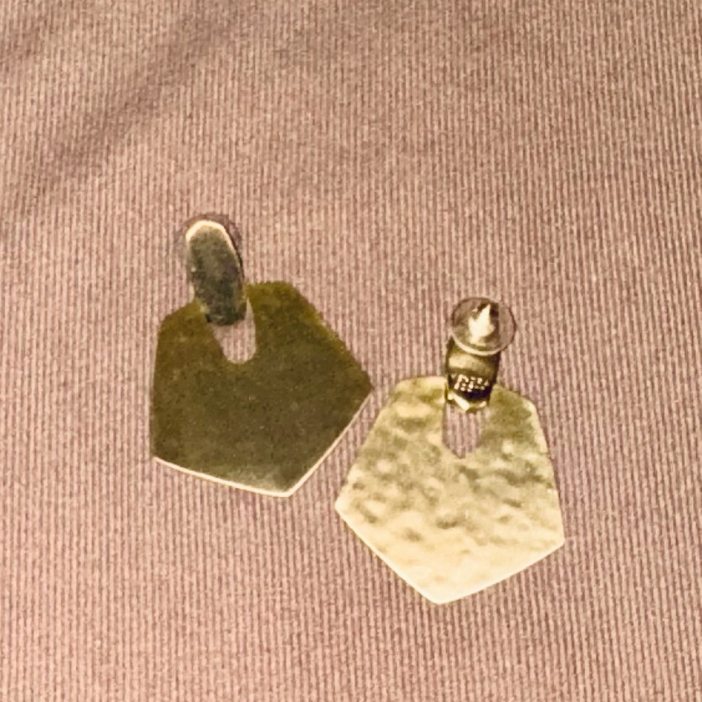 Kendra Scott Gold Stamped Earrings